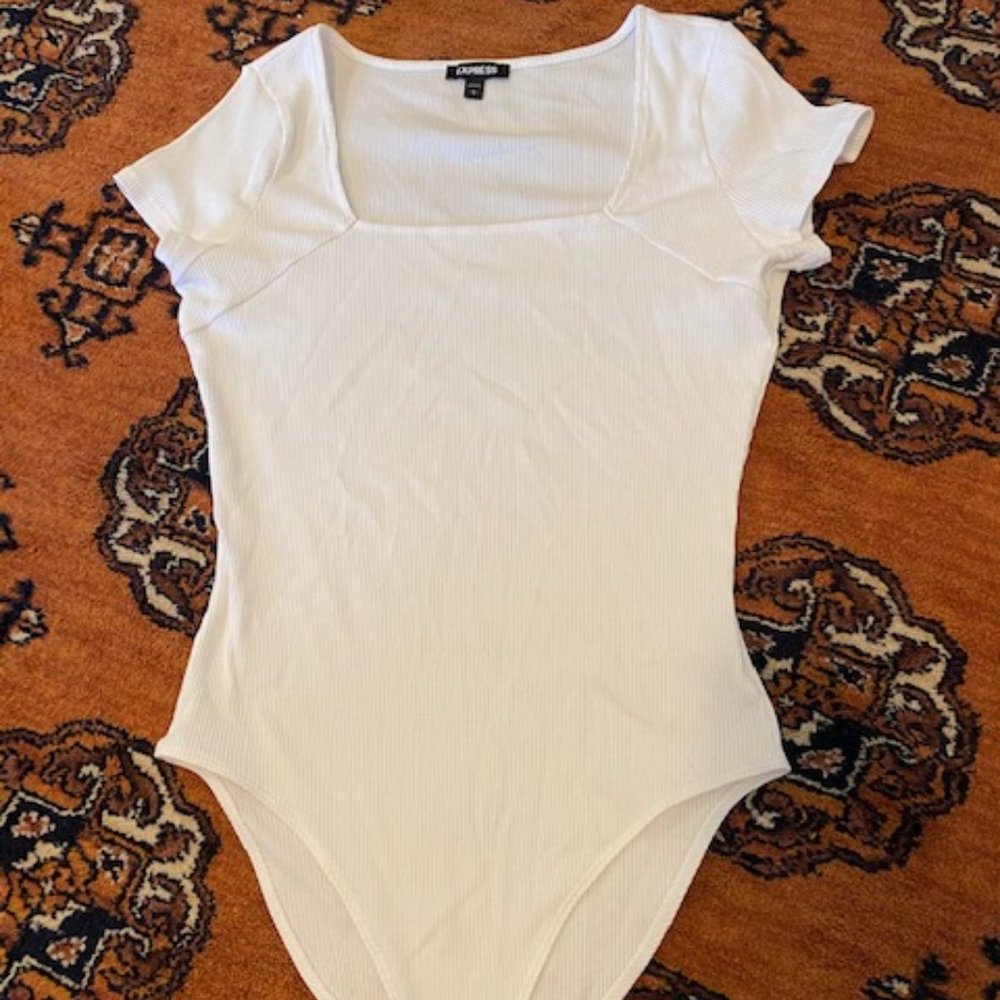 Express ribbed body suit - sz L - never worn